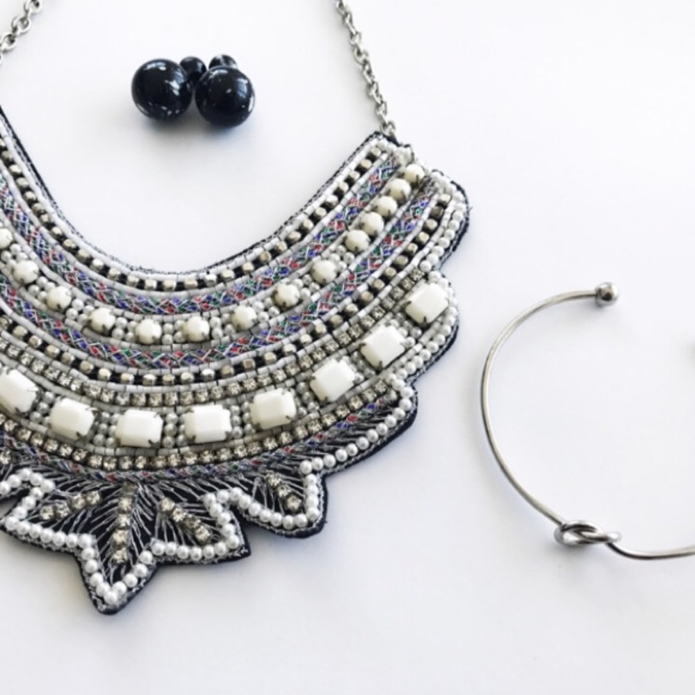 ✅✨JEWELRY BUNDLE ✨ THREE FOR THE PRICE OF ONE